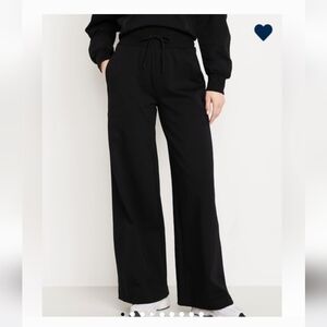 Old Navy Dynamic Fleece Black Extra High-Rise Wide Leg Pants